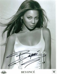 BEYONCE SIGNED AUTOGRAPHED 8x10 PHOTO