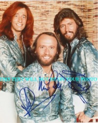 THE BEE GEES AUTOGRAPHED, THE BEE GEES SIGNED 8x10 PHOTO, MAURICE ROBIN AND BARRY GIBB AUTOGRAPHED
