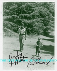 ANDY GRIFFITH AND RON HOWARD AUTOGRAPHED PHOTO, ANDY GRIFFITH AND RON HOWARD SIGNED 8x10 PHOTO, SHOW