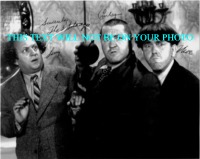 THE THREE STOOGES AUTOGRAPHED PHOTO, THE THREE STOOGES SIGNED 8x10 PHOTO