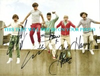 ONE DIRECTION SIGNED PHOTO, ONE DIRECTION AUTOGRAPHED, ONE DIRECTION AUTOS
