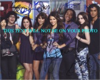 VICTORIOUS SIGNED PHOTO, VICTORIOUS AUTOGRAPHED, VICTORIOUS CAST, VICTORIOUS VICTORIA JUSTICE