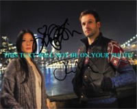 ELEMENTARY CAST LUCY LIU JOHNNY LEE MILLER AUTOGRAPHED PHOTO