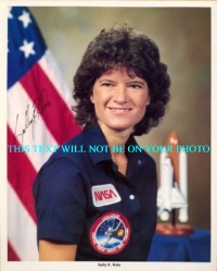 SALLY RIDE AUTOGRAPHED PHOTO, SALLY RIDE SIGNED PICTURE, SALLY RIDE AUTO