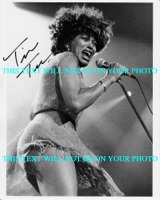 TINA TURNER AUTOGRAPHED PHOTO, TINA TURNED SIGNED PICTURE
