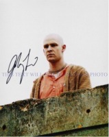 JOHNNY LEWIS AUTOGRAPHED PHOTO SONS OF ANARCHY, JOHNNY LEWIS SIGNED 8x10 PHOTO