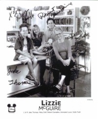 LIZZIE McGUIRE CAST SIGNED 8x10 PHOTO HILARY DUFF +