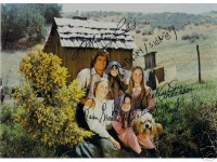 THE LITTLE HOUSE ON THE PRAIRIE CAST SIGNED 7x9 PHOTO