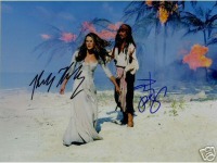 THE PIRATES OF THE CARIBBEAN CAST SIGNED 8x10 PHOTO DEPP & KNIGHTLEY