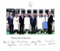 US PRESIDENTS AND FIRST LADIES SIGNED 8x10 PHOTO