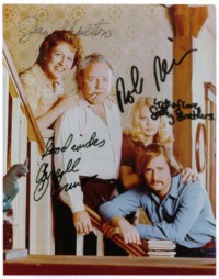 ALL IN THE FAMILY CAST SIGNED 8x10 PHOTO