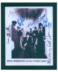 BRUCE SPRINGSTEEN AND THE E STREET BAND SIGNED 8x10