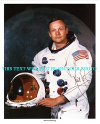 NEIL ARMSTRONG AUTOGRAPHED PHOTO   NEIL ARMSTRONG SIGNED 8x10 PHOTO APOLLO 11