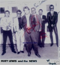 HUEY LEWIS AND THE NEWS SIGNED AUTOGRAPHED 8x10 PHOTO