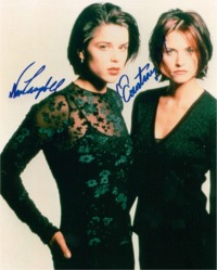 NEVE CAMPBELL AND COURTENEY COX SIGNED AUTOGRAPHED 8x10 PHOTO