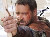 RUSSELL CROWE SIGNED AUTOGRAPHED 8x10 PHOTO  ROBIN HOOD