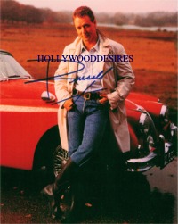 RUSSELL CROWE SIGNED AUTOGRAPHED 8x10 PHOTO