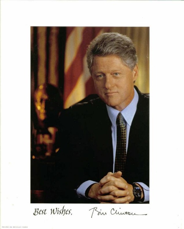 WILLIAM JEFFERSON CLINTON SIGNED AUTOGRAPHED 8x10 PHOTO