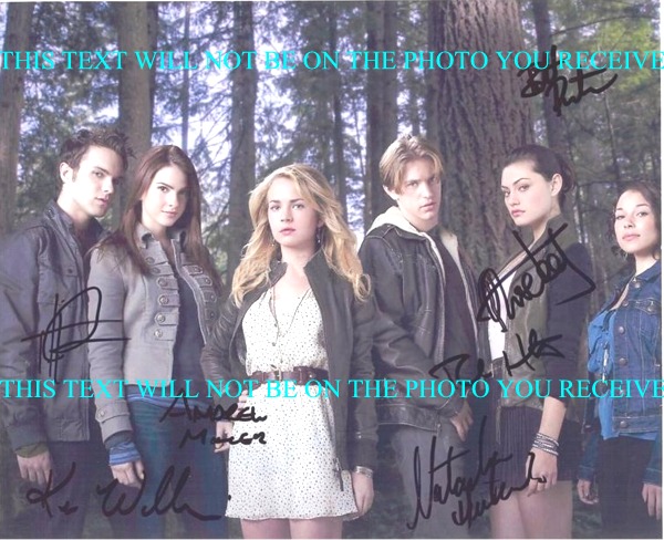 THE SECRET CIRCLE CAST SIGNED AUTOGRAPHED 8x10 PHOTO BY 7 NATASHA HENSTRIDGE BRITT ROBERTSON +