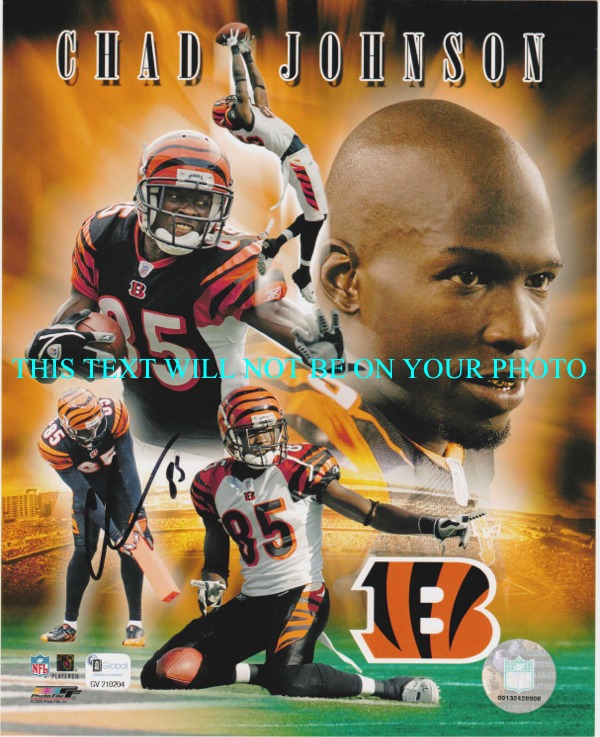 CHAD JOHNSON SIGNED AUTOGRAPHED 8x10 PHOTO CINCINNATI BENGALS OCHOCINCO AUTOGRAPH 85