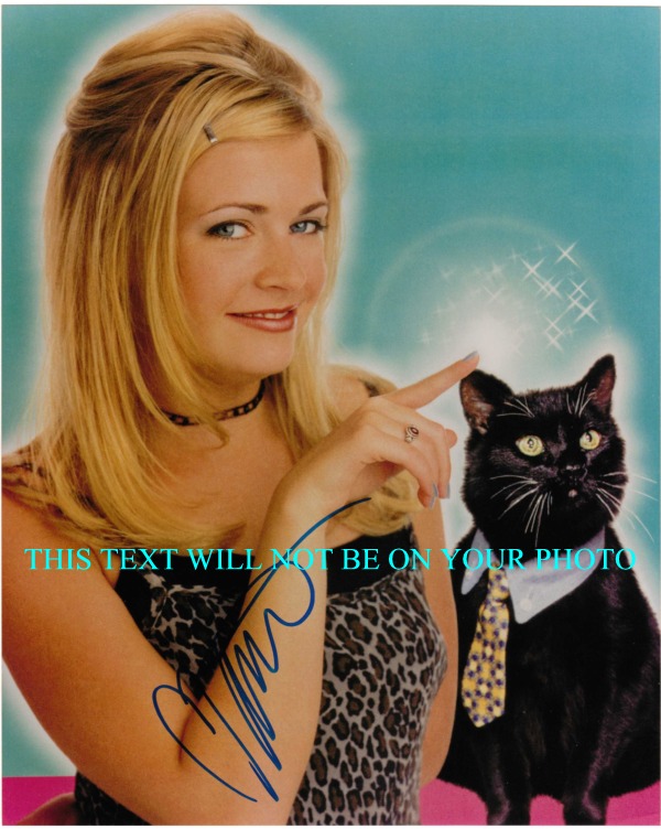 MELISSA JOAN HART AUTOGRAPHED, MELISSA JOAN HART SIGNED 8x10 PHOTO, MELISSA JOAN HART SABRINA