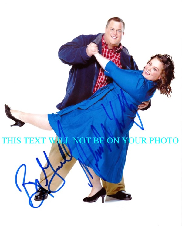 MIKE AND MOLLY AUTOGRAPHED 8x10 PHOTO, MIKE AND MOLLY MELISSA MCCARTHY AND BILLY GARDELL SIGNED