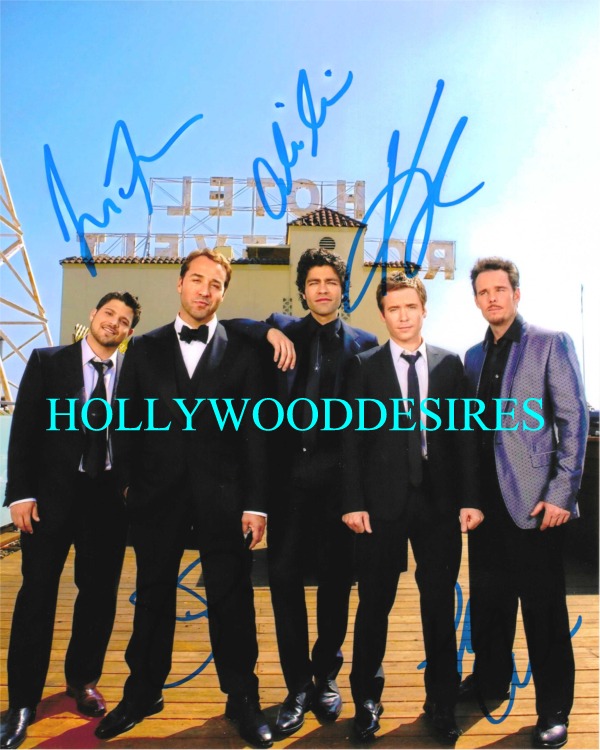 ENTOURAGE CAST AUTOGRAPHED PHOTO, ENTOURAGE CAST SIGNED, ENTOURAGE SIGNED PICTURE