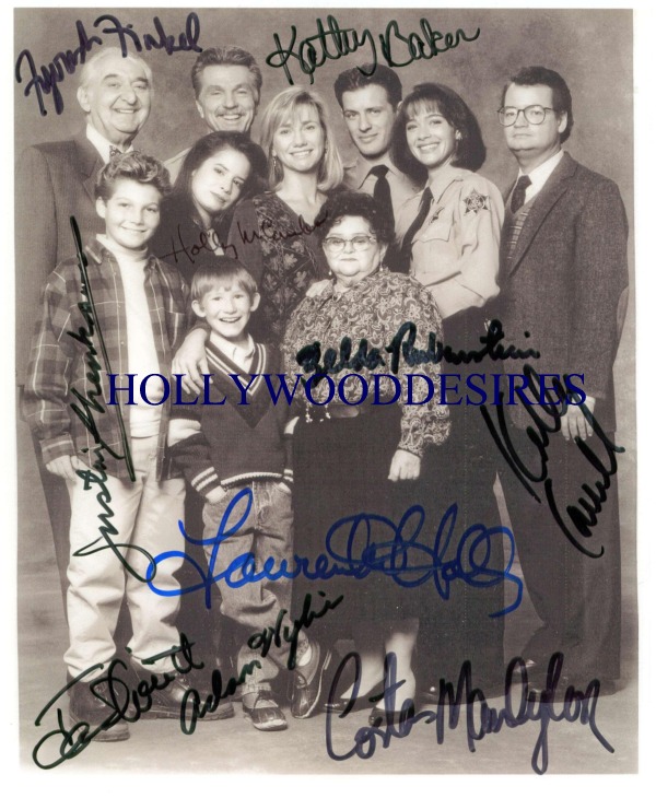 PICKET FENCES CAST AUTOS, PICKET FENCES SIGNED PHOTO, PICKET FENCES AUTOGRAPHED