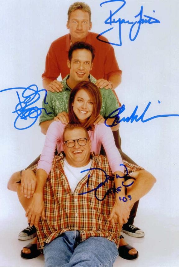 THE DREW CAREY SHOW CAST SIGNED 8x10 PHOTO
