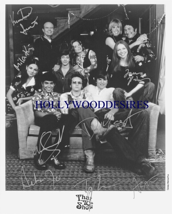 THAT 70S SHOW CAST 2 AUTOGRAPHED PHOTO, THAT 70S SHOW CAST SIGNED, THAT 70S SHOW CAST AUTOS