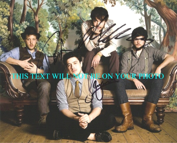 MUMFORD AND SONS AUTOGRAPHED PHOTO, MUMFORD AND SONS SIGNED, MUMFORD AND SONS AUTOS