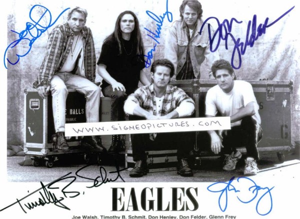 THE EAGLES GROUP SIGNED AUTOGRAPHED 8x10 PHOTO