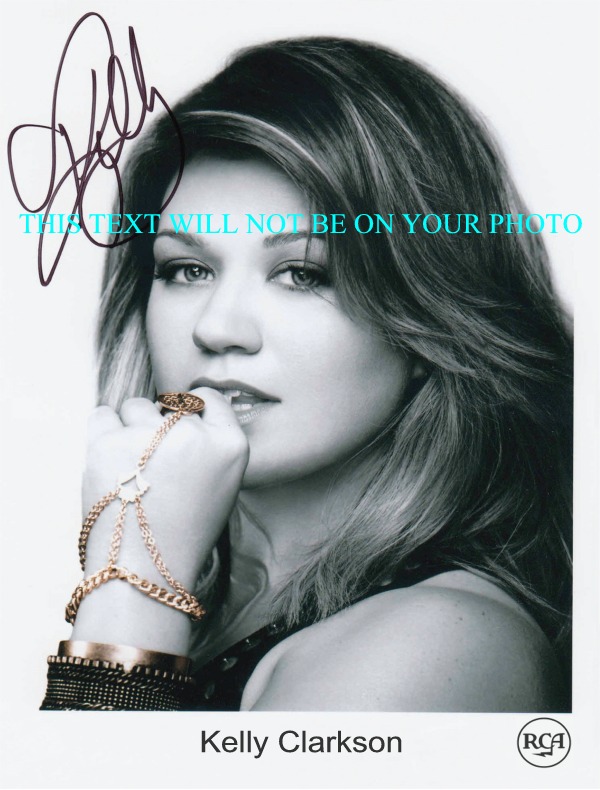 KELLY CLARKSON AUTOGRAPHED PHOTO, KELLY CLARKSON SIGNED PICTURE, KELLY CLARKSON AUTO