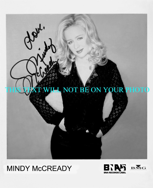 MINDY MCREADY SIGNED PHOTO, MINDY MCREADY AUTOGRAPHED PICTURE, MINDY MCREADY AUTO