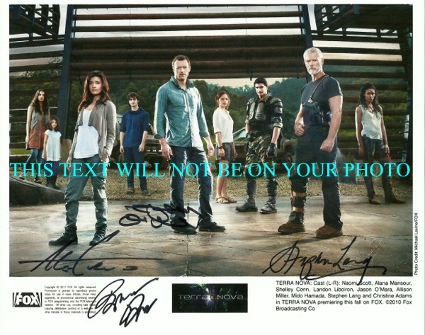 TERRA NOVA CAST AUTOGRAPHED PHOTO, TERRA NOVA CAST SIGNED PICTURE, TERRA NOVA CAST AUTOS