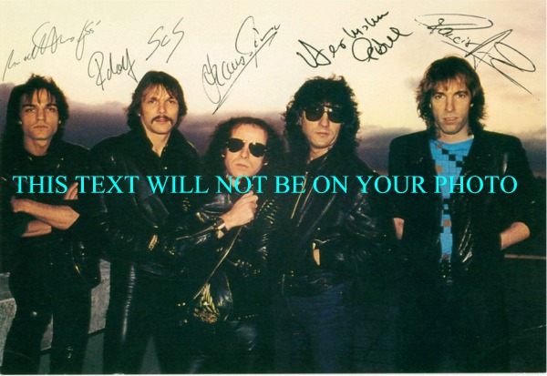 THE SCORPIONS 6X9 2 AUTOGRAPHED PHOTO, THE SCORPIONS SIGNED PICTURE, THE SCORPIONS AUTOS