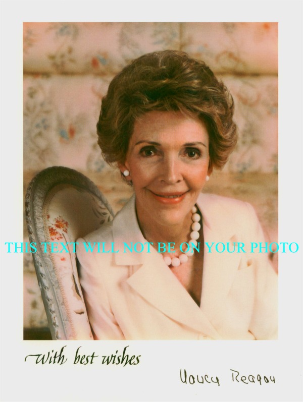 NANCY REAGAN AUTOGRAPHED PHOTO, NANCY REAGAN SIGNED PICTURE, NANCY REAGAN AUTO
