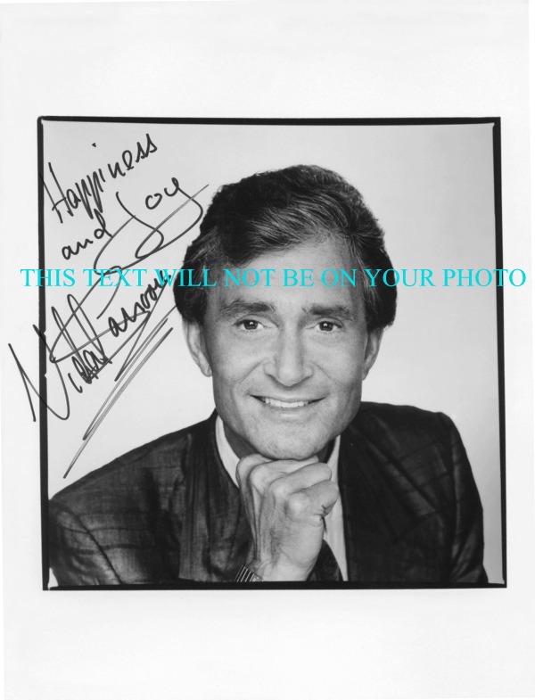 VIDAL SASSOON 6X9 AUTOGRAPHED PHOTO, VIDAL SASSOON SIGNED PICTURE, VIDAL SASSOON AUTO