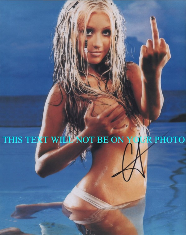 CHRISTINA AGUILERA 2 AUTOGRAPHED PHOTO, CHRISTINA AGUILERA SIGNED PICTURE, CHRISTINA AGUILERA AUTO