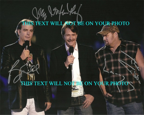 JEFF FOXWORTHY BILL ENGVALL AND LARRY THE CABLE GUY AUTOGRAPHED PHOTO 8x10