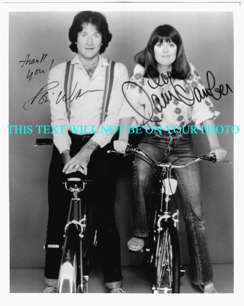 MORK AND MINDY CAST ROBIN WILLIAMS PAM DAWBER SIGNED PHOTO, MORK AND MINDY CAST AUTOGRAPHED PICTURE