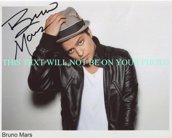 BRUNO MARS AUTOGRAPHED PHOTO, BRUNO MARS SIGNED 8x10 PICTURE