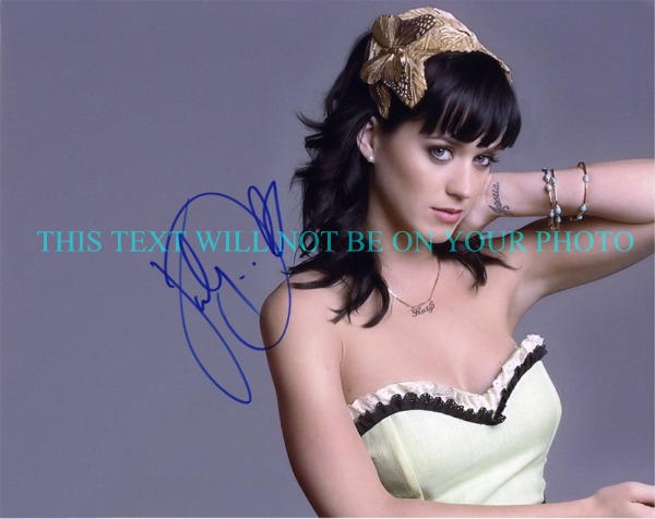 KATY PERRY AUTOGRAPHED PHOTO, KATY PERRY SEXY SIGNED 8x10 PHOTO, KATY PERRY AUTOGRAPH