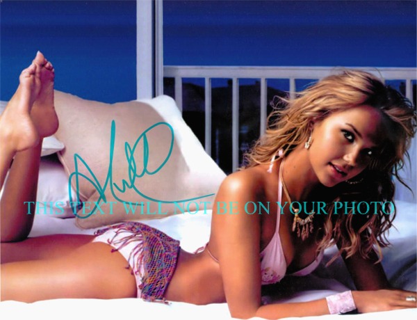 ARIELLE KEBBEL SEXY AUTOGRAPHED PHOTO, ARIELLE KEBBEL SIGNED 8x10 PHOTO, ARIELLE KEBBEL AUTOGRAPH