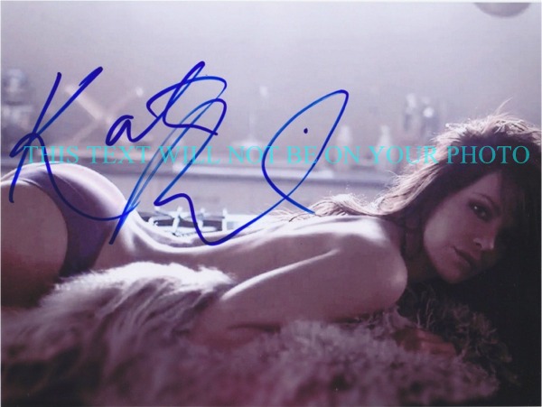 KATE BECKENSALE SEXY AUTOGRAPHED PHOTO, KATE BECKENSALE SIGNED 8x10 PHOTO