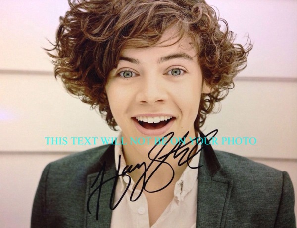 HARRY STYLES SEXY SIGNED PHOTO, HARRY STYLES AUTOGRAPHED PHOTO, HARRY STYLES AUTOGRAPH ONE DIRECTION