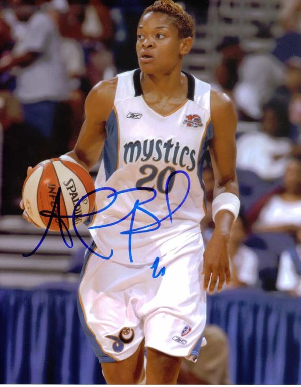 ALANA BEARD SIGNED 8x10 PHOTO WNBA OLYMPICS
