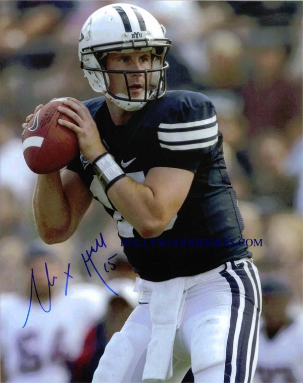 MAX HALL AUTOGRAPHED 8x10 PHOTO