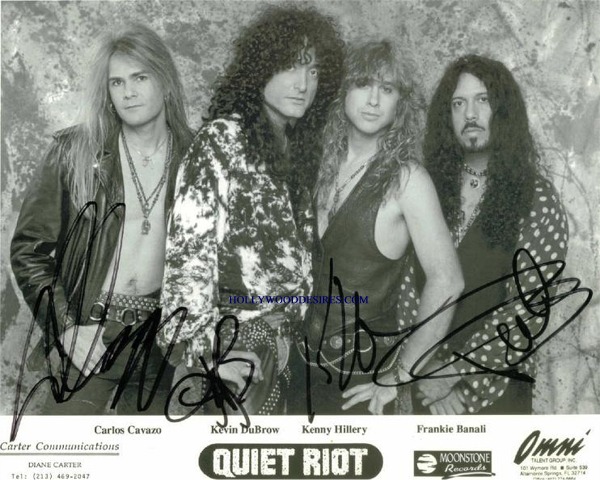 QUIET RIOT GROUP SIGNED 8x10 PHOTO
