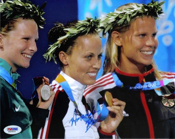 AMANDA BEARD SIGNED 8x10 PHOTO